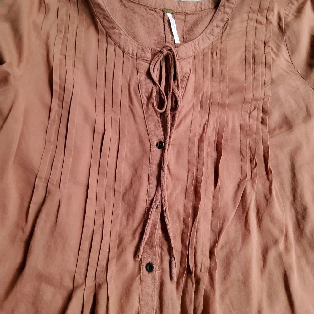 Free People Pleated Hi Low Sisters of Moon Blouse Size M